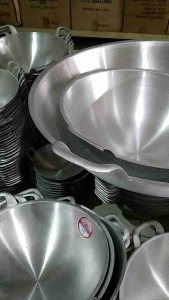 Kuali cekung No.18 spesial bintang satu wajan alumunium anti lengket