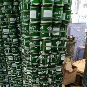 PERNIS KAYU/COPAL VERNIS/CAT PERNIS KAYU/POLITUR KAYU/PLITUR KAYU/PERNIS BAMBUCat pengkilat kayu..ukuran 1 ltr