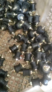 Engine mounting Karet dudukan bantalan mesin rumput 328 Mounting