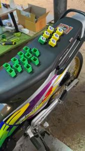 รีเลย์ไฟเลี้ยวซิ่ง แบบโมพิเศษ ใช้กับจักรยานยนต์ รุ่นที่ใช้ปลั้กแบบ 2 ขา ทุกรุ่น