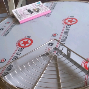 Kệ góc inox  1 tầng bắt tường trong nhà tắm. inox 304