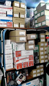 ATTOMAT MCCB 3p . Schneider - chint