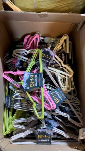 hanger (isi 30 PCS ) premium BMW Promo / gantungan baju premium tebal dan kuat