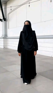 Abaya Azizah & Gamis Hitam Temboro: Abaya Lokal Khas Saudi & Abaya Hitam Exclusive