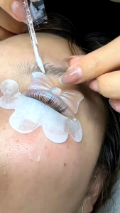 Trục Uốn Mi Nơ Baby Thạch Cao Cấp Tự Dính Vào Da (5 Đôi/box) Eyelash Perm Silicon