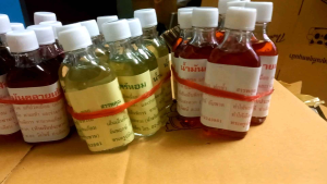 น้ำมันคลายเส้น วัดโพธิ์ ขนาด 20 cc **ชุดสุดคุ้ม 12 ขวด**