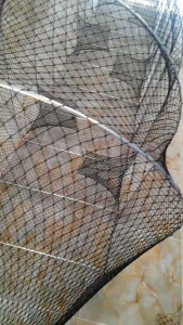 ไอ้โง่ดักปลาสูง70เซน ตาข่าย3เซน 10โค้ง พร้อมใช้งาน!!คละสีนะจร้า