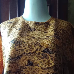 COUPLE DRESS BROKAT GLITTER MOTIF BATIK EMPRIT GOLD JUMBO
