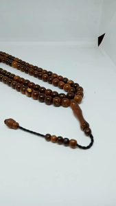 Tasbih Kayu Kaokah 7mm: Doa dan Desain Elegan