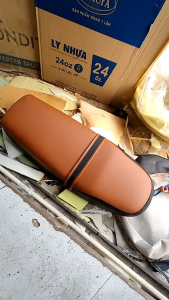 Yên Xe 67 - Nệm Nguyên Khối (form đẹp) loại tốt