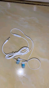 Headset BASS QA08 Wired HD Stereo Putih