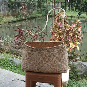 Cod konyen kaneron tas tradisional khas Banten konyen tas perlengkapan berkebun