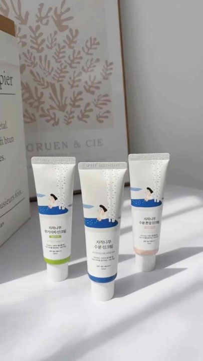 Kem chống nắng hóa học ROUND LAB MOISTURIZING SUN CREAM SPF50+ PA++ ...