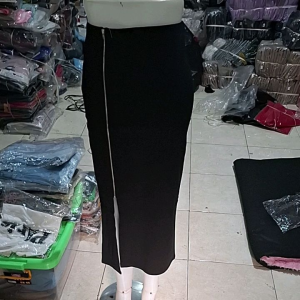 Gs rok span 7/8 hitam 8340H