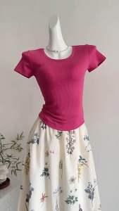 Sét Áo Tăm Lạnh + Chân Váy Mango Hoa 3D Dáng Dài – Thanh Lịch & Nữ Tính