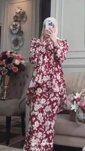 Muslimah Kurung Ayu Slimfit Black Floral Baju Kurung with Hijab