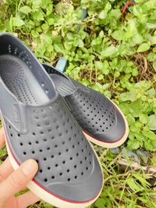 [Urban CHÍNH HÃNG Mẫu mới] Giày nhựa lỗ nam nữ đi mưa đi biển Urban - Chất liệu Eva siêu nhẹ chống nước giá tốt - Dành cho mọi lứa tuổi