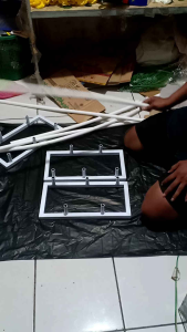 Tatakan Pipa Elastis Stand Dekorasi