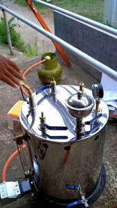 SETRIKA UAP BOILER LAUNDRY KAPASITAS 20 LITER 2 KEPALA SETRIKA!!!