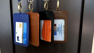 ID Card Holder Name Tag Kulit Simple Termurah