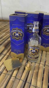 ขวดเหล้าเปล่า Chivas Regal 18 ปี พร้อมกล่อง สวยใหม่