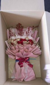 Kitkat bouquet and soap flower . Hadiah . Bouquet . Viral . Anniversary. Birthday gift .