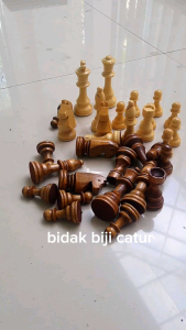 Bidak Biji Catur Kayu Standar Percasi tanpa Papan