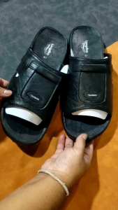 รองเท้าแตะชายสุภาพ แบบสวมไซร์ใหญ่ 40-47 สีดำ ตาล 8922