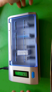 Bộ Sạc Pin Đa Năng BESTON C906W dùng cho pin AA/AAA/9V/C/D Sạc nhanh tự ngắt có màn hình LCD báo phần trăm