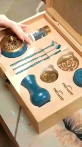 Bộ dụng cụ tạo khuôn đốt bột trầm cao cấp bằng đồng nguyên khối màu xanh tặng kèm hộp bột dẫn nhiệt và trụ đồng cài tháp nhang