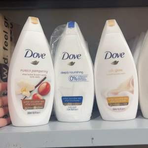 Sữa Tắm Dove Đức Deeply Body Wash 450ml - Loại Bỏ Tế Bào Chết Và Bổ Sung Dưỡng Chất Cho Làn Da Thuần Khiết và Đầy Sức Sống.