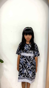 Pakaian Anak Perempuan Usia 1-10 Tahun: Dres Batik dan Formal