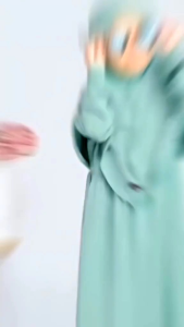 Satu Set Gamis Anak Perempuan dengan Hijab/Fashion Anak