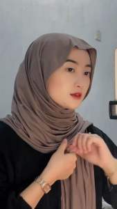 Hijab Pashmina Kaos Jersey Flowy