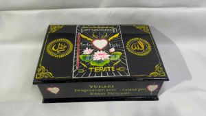 PROMO!!! KOTAK MORI PSHT UKURAN BESAR Bonus Gantungan Kunci PSHT + Stiker / Kotak Mori TERBUAT DARI KAYU JATI ASLI Ukir Warna Motif Lafadz Allah Muhammad / Tempat Penyimpanan / Kotak Mori Psht Besar / Tempat Mori Psht TERMURAH / Kotak Mori PSHT Anti Rayap