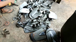 Cangkul tanah oval cangkul sawah anti lengket cangkul terek