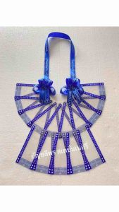 พวงมาลัยใส่แบงค์ซองพิมพ์ลาย 15 ใบ รูปทรงพัด