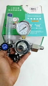 Đồng hồ khí co2 loại xin đi theo máy đồng hồ hàn mig van giảm áp hàn mig loại dùng điện 220V tiện lợi