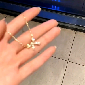 KALUNG WANITA KOREA IN KRISTAL KUPU KUPU PITA KALUNG WANITA SIMPUL RANTAI KRAVIKULA WANITA