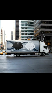 Celana Running Pendek Pria & Wanita Desain Nyaman Ideal untuk Olahraga Tersedia dalam Warna Putih dan Hitam