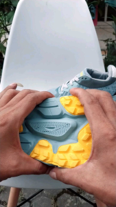 Sepatu Lari Hoka ATR 7: Sepatu Running Berkualitas Tinggi