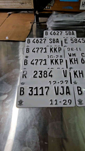 PLAT NOMOR MOTOR FONT BARU PAKE LOGO KORLANTAS POLRI TIMBUL