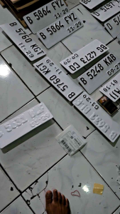 PLAT NOMOR MOTOR STANDAR DAN VARIASI PAKE LOGO timbul sesuai aslinya