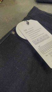 กางเกงยีนส์ ขากระบอก ขนาด 9 นิ้ว งาน 16 oz สีมิดไนท์ ตะเข็บเทา: ป้ายลิวิส LIVIZ STAG -