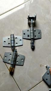 (1 set) Engsel henderson roda besar type kupu kecil bawah kuning - part engsel pintu garasi