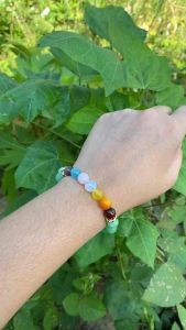 Gelang Tridatu Cakra 7 Batu Kristal dengan Batu alam Giok