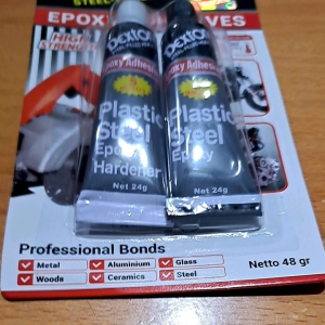 Lem besi / lem dextone campur 5 menit