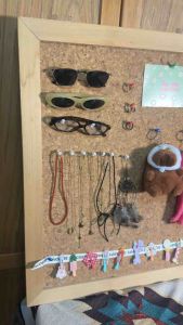 กระดานไม้ก๊อก บอร์ดติดผนัง กระดานติดรูปปักหมุด