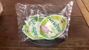 OTOP เชียงคาน เป็นหนึ่ง มะพร้าวแก้วแบบเส้น ขนาด 55 กรัม จำนวน 4 ชิ้น