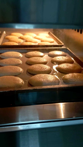 ไข่นานา วานิลลา ขนมไข่ หอมนุ่มฟู 15 ชิ้น ต่อ แพ็ค ทำสดใหม่ทุกวัน